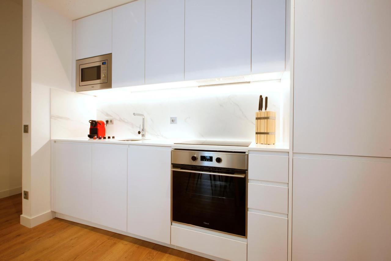 Tirso Suite Мадрид Экстерьер фото